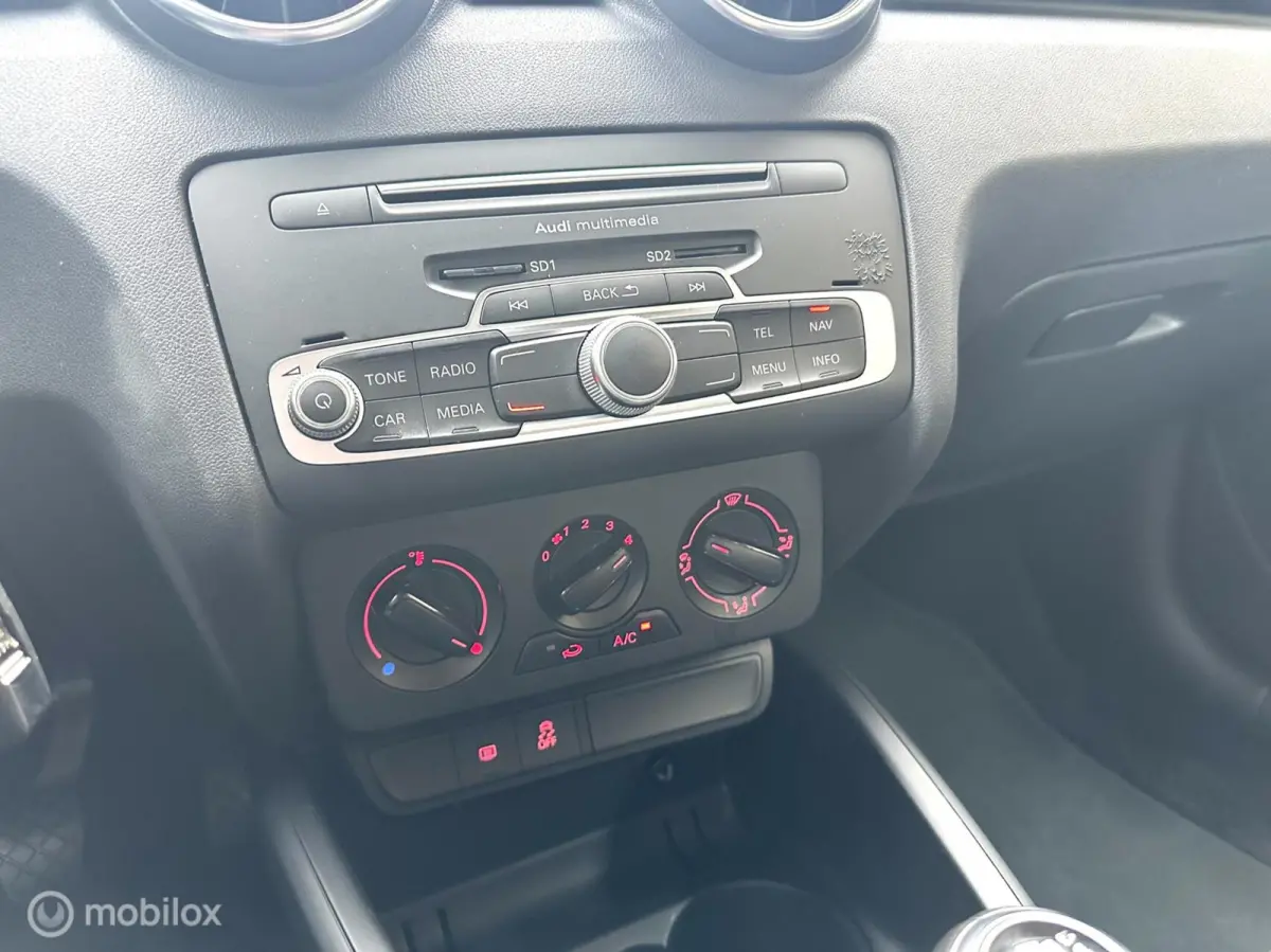 1.0 TFSI 95PK -S-LINE EDITION AIRCO CRUISE CONTROLE NAVIGATIE BLUETOOTH ZEER ZUINIG!!