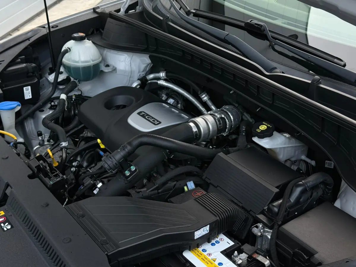 1.6 T-GDI PREMIUM / TREKHAAK / CARPLAY / PANO / 360 CAMERA / DODEHOEK / STOELVERKOELING + VERW / ELEK STOELEN /