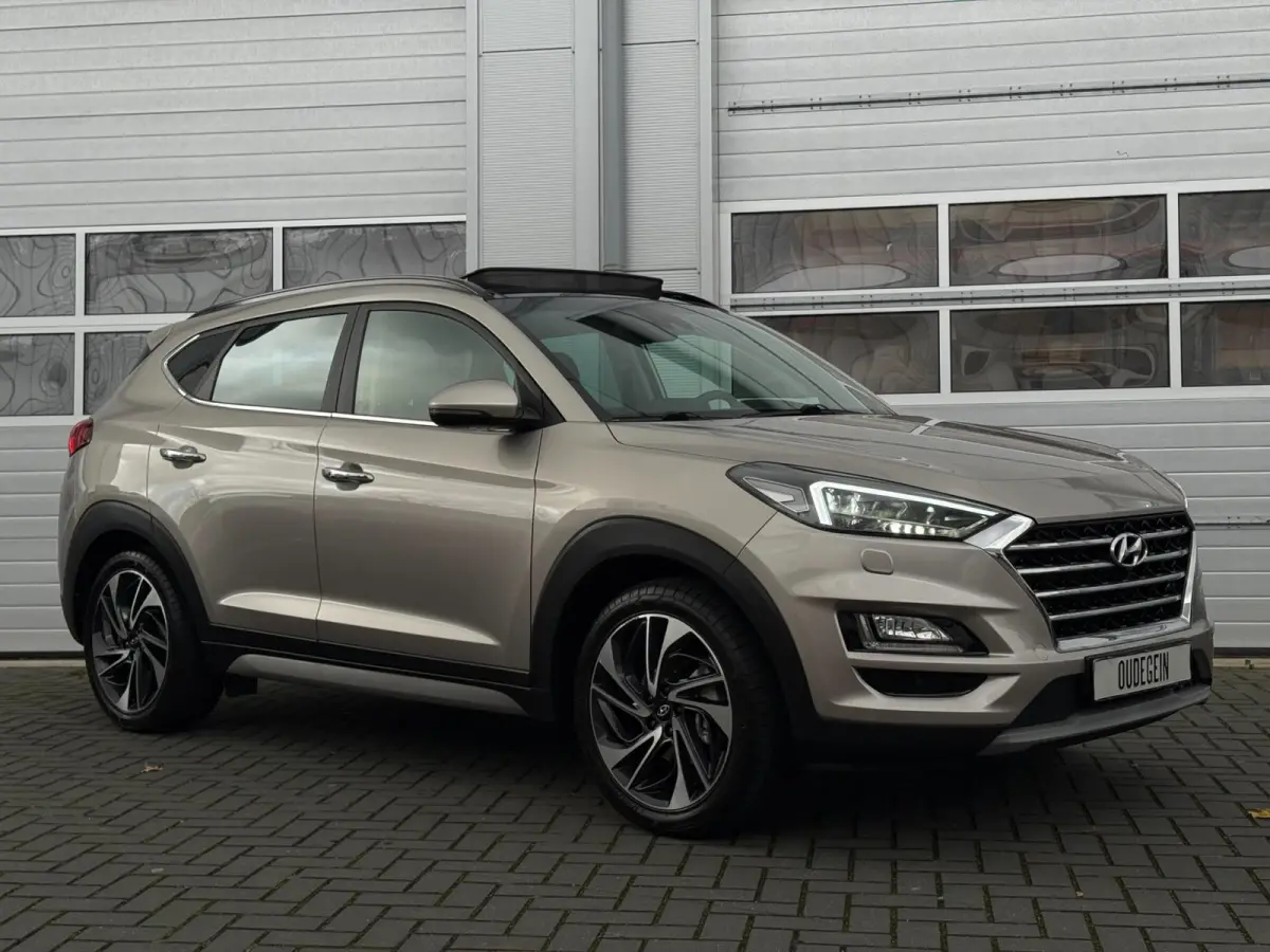 1.6 T-GDI PREMIUM / TREKHAAK / CARPLAY / PANO / 360 CAMERA / DODEHOEK / STOELVERKOELING + VERW / ELEK STOELEN /
