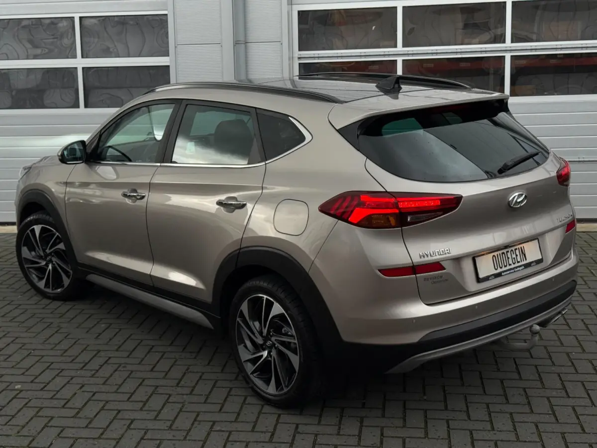 1.6 T-GDI PREMIUM / TREKHAAK / CARPLAY / PANO / 360 CAMERA / DODEHOEK / STOELVERKOELING + VERW / ELEK STOELEN /