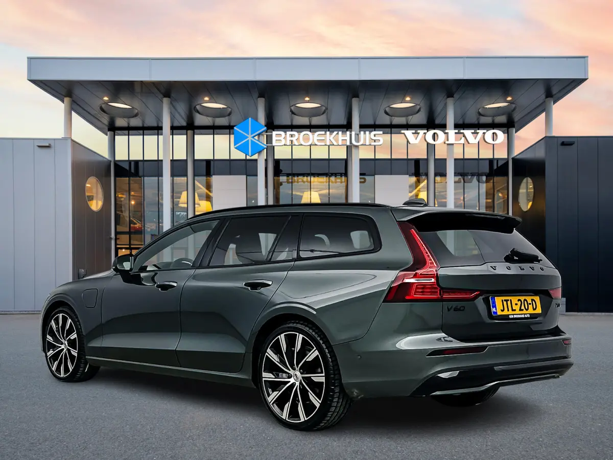 T8 Ultra Dark Performance | 20" | Bowers & Wilkins | Geventileerd Nappa | Massagestoelen | Getint Glas | Panoramadak | Head-up | 360 Camera | Full LED | Adaptieve Cruise | BLIS