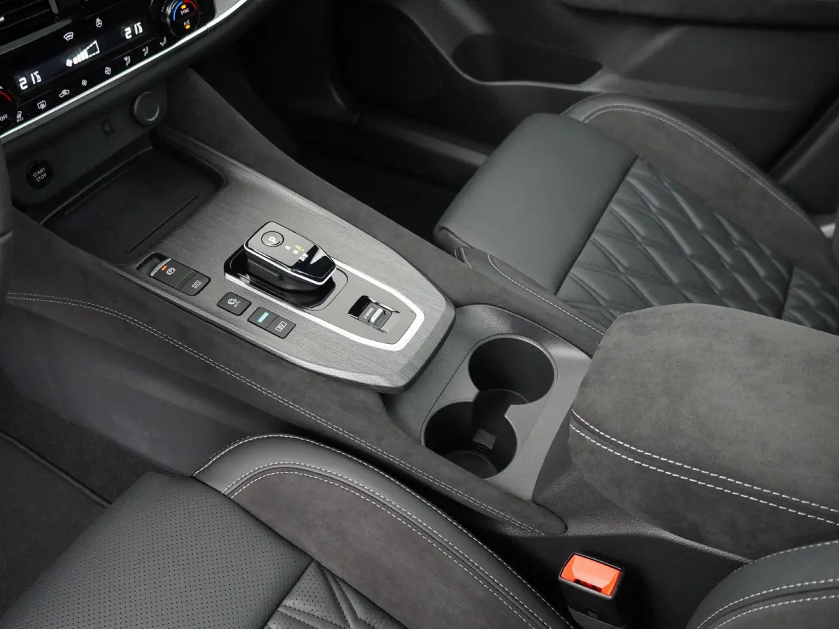 1.5 e-Power Tekna Plus | Panoramadak | Lederen Bekl. | BOSE Audio | Head-Up Display |