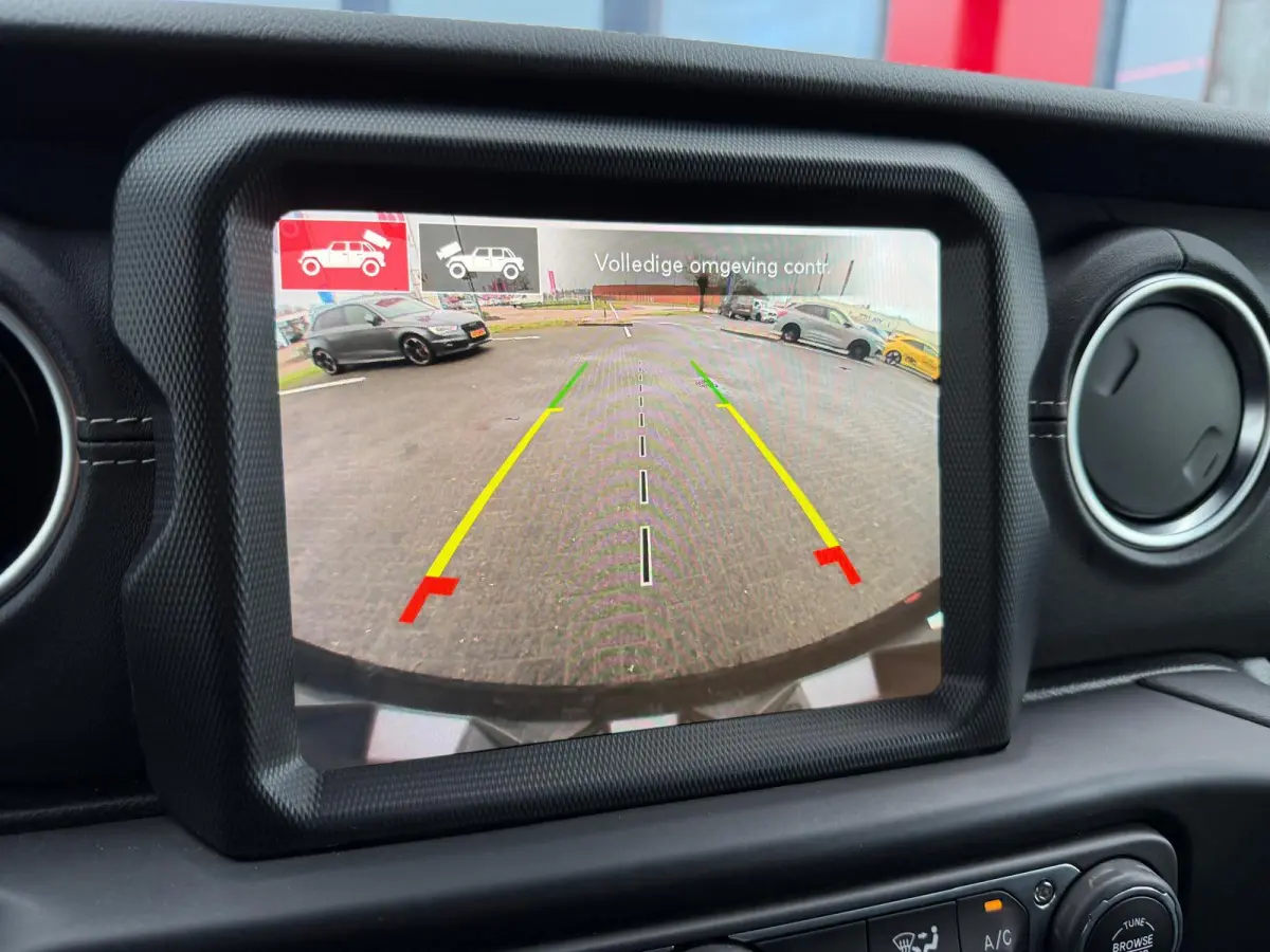 4xe 380 Sahara 2.0 4xe Plug-in Hybrid Sahara