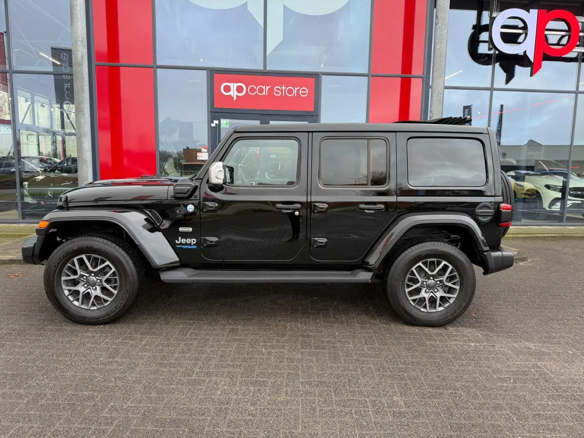 4xe 380 Sahara 2.0 4xe Plug-in Hybrid Sahara