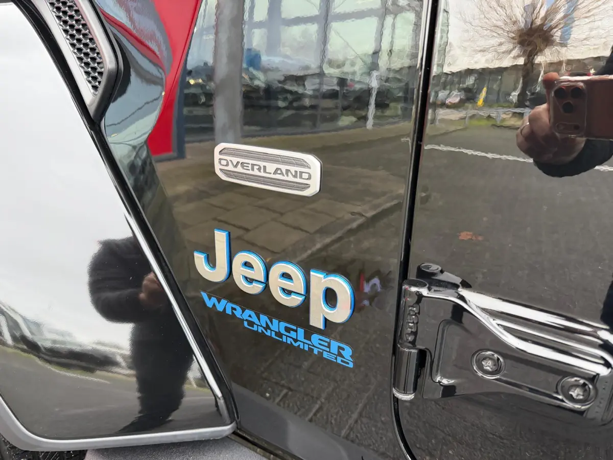 4xe 380 Sahara 2.0 4xe Plug-in Hybrid Sahara