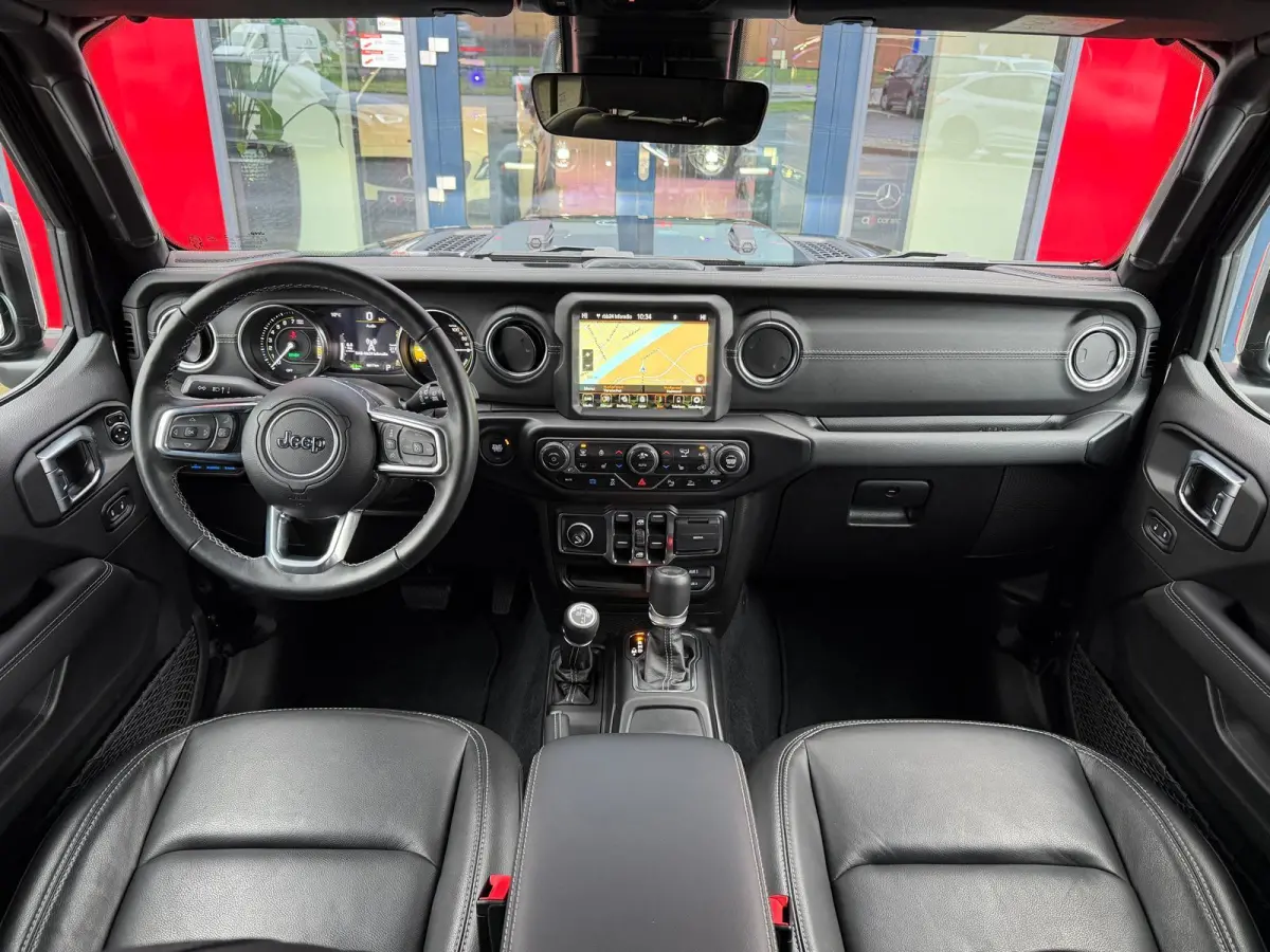 4xe 380 Sahara 2.0 4xe Plug-in Hybrid Sahara