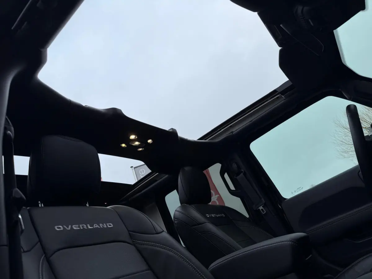 4xe 380 Sahara 2.0 4xe Plug-in Hybrid Sahara