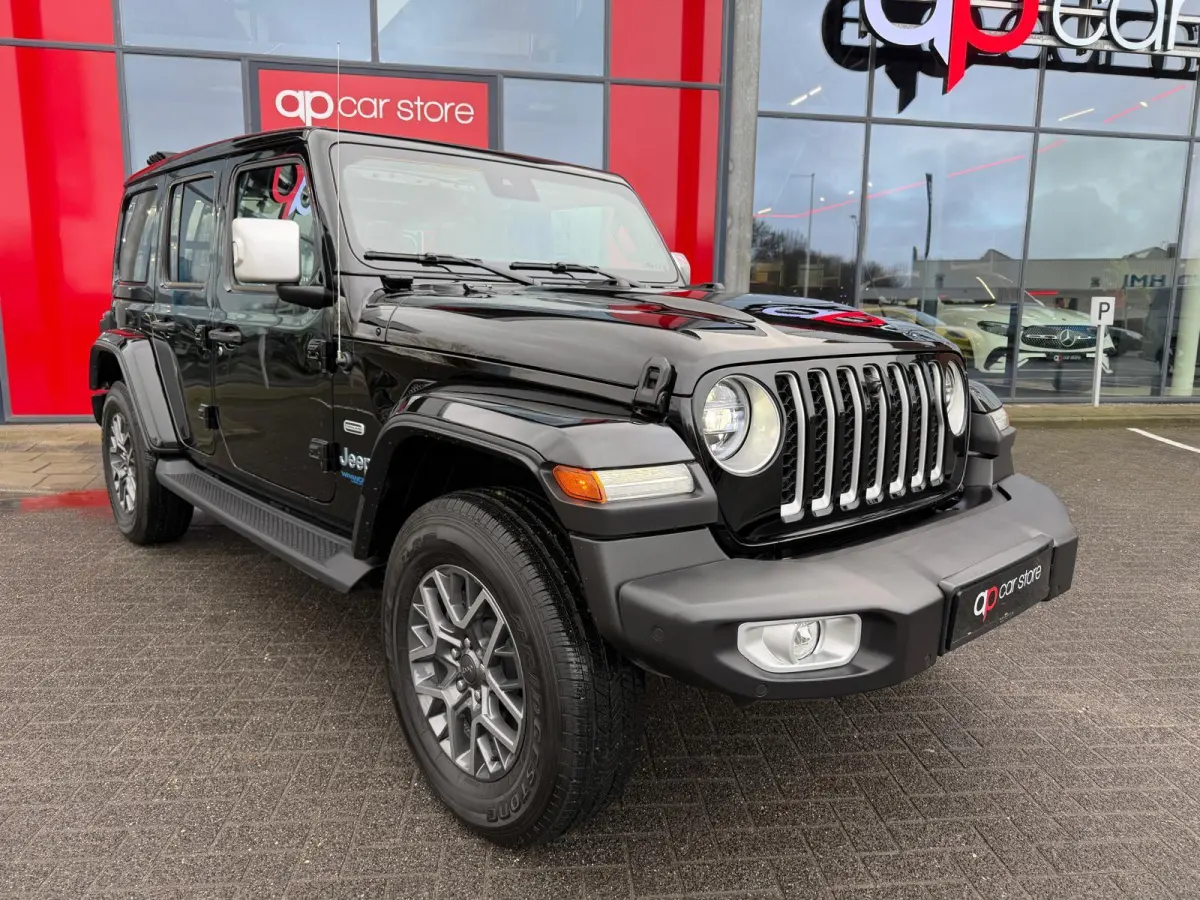 4xe 380 Sahara 2.0 4xe Plug-in Hybrid Sahara