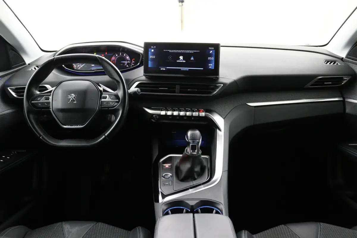 1.2 FACELIFT*CARPLAY*NAVI*CAMERA*HAAK*7-PERS*ECC*