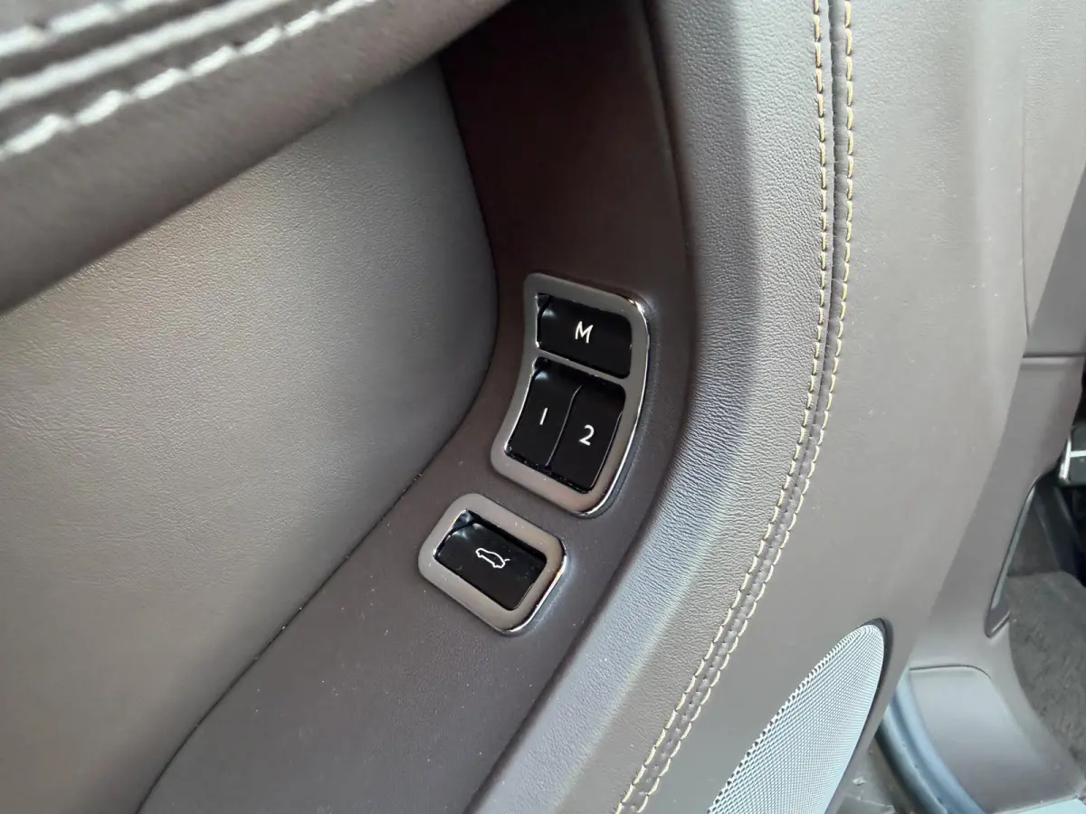 6.0 W12 New Bentley Service | 360* Camera | Massage | Head-Up | Nightvision | Stoelverwarming/Koeling | Adaptive Cruise Control | DAB |