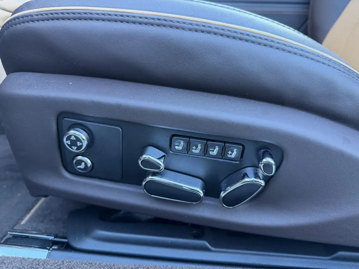 6.0 W12 New Bentley Service | 360* Camera | Massage | Head-Up | Nightvision | Stoelverwarming/Koeling | Adaptive Cruise Control | DAB |