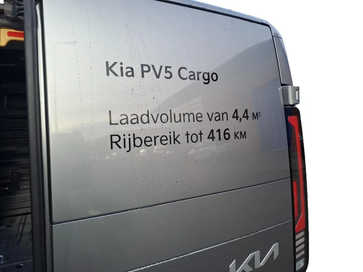 L2H1 Elite Executive 71.2 kWh | Nieuw te bestellen! | 416 Km bereik |  Laadcapaciteit 4.4 m³ | 360° Camera | Accessoirecheque t.w.v. €2500!