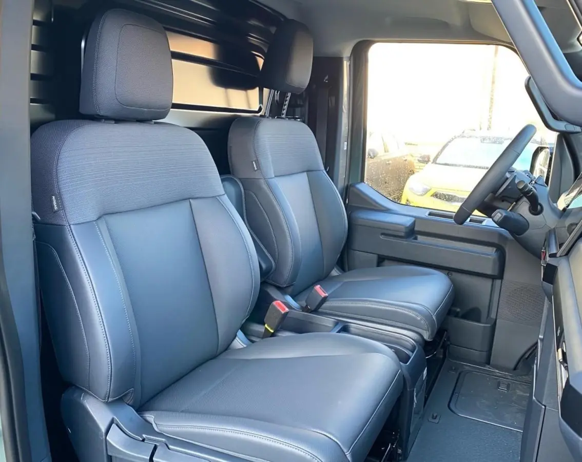 L2H1 Elite Executive 71.2 kWh | Nieuw te bestellen! | 416 Km bereik |  Laadcapaciteit 4.4 m³ | 360° Camera | Accessoirecheque t.w.v. €2500!