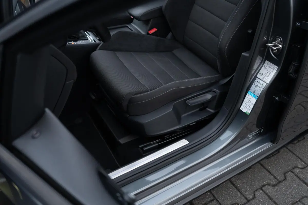7.5 2.0 TSI 4Motion R 310PK DSG-7|Panoramadak|DynAudio|Discover Pro|Alcantara|Pretoria|CarPlay|ACC|Virtual|Indium Grey|Dealer onderhouden
