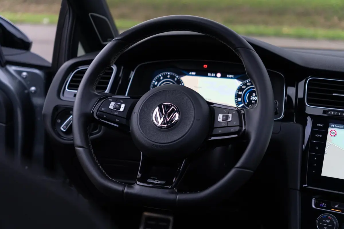 7.5 2.0 TSI 4Motion R 310PK DSG-7|Panoramadak|DynAudio|Discover Pro|Alcantara|Pretoria|CarPlay|ACC|Virtual|Indium Grey|Dealer onderhouden