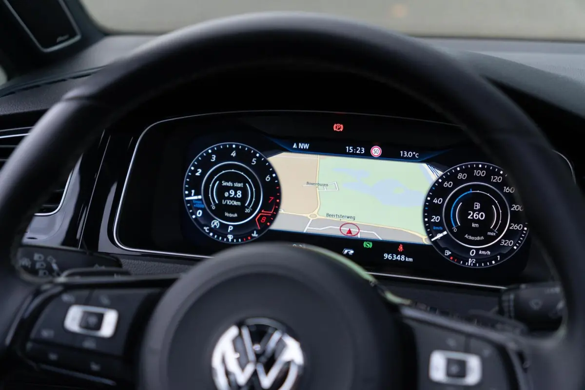7.5 2.0 TSI 4Motion R 310PK DSG-7|Panoramadak|DynAudio|Discover Pro|Alcantara|Pretoria|CarPlay|ACC|Virtual|Indium Grey|Dealer onderhouden