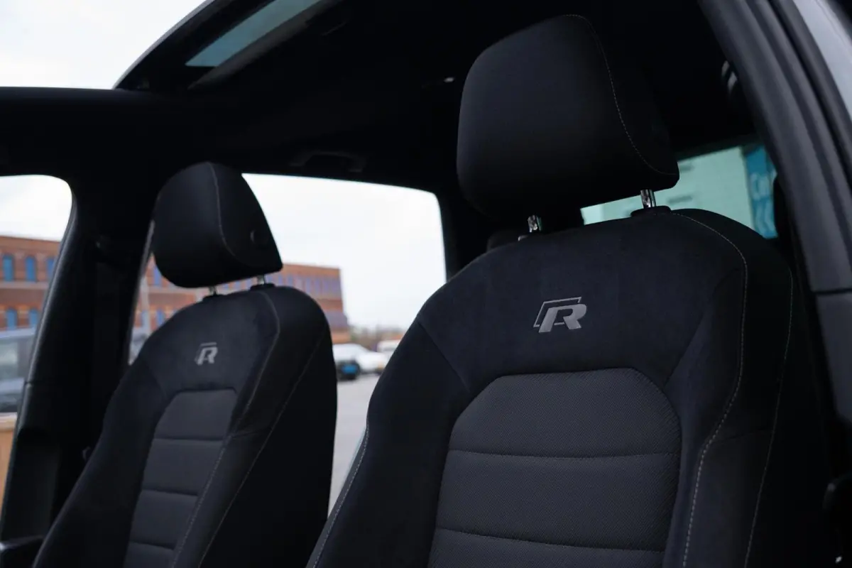 7.5 2.0 TSI 4Motion R 310PK DSG-7|Panoramadak|DynAudio|Discover Pro|Alcantara|Pretoria|CarPlay|ACC|Virtual|Indium Grey|Dealer onderhouden