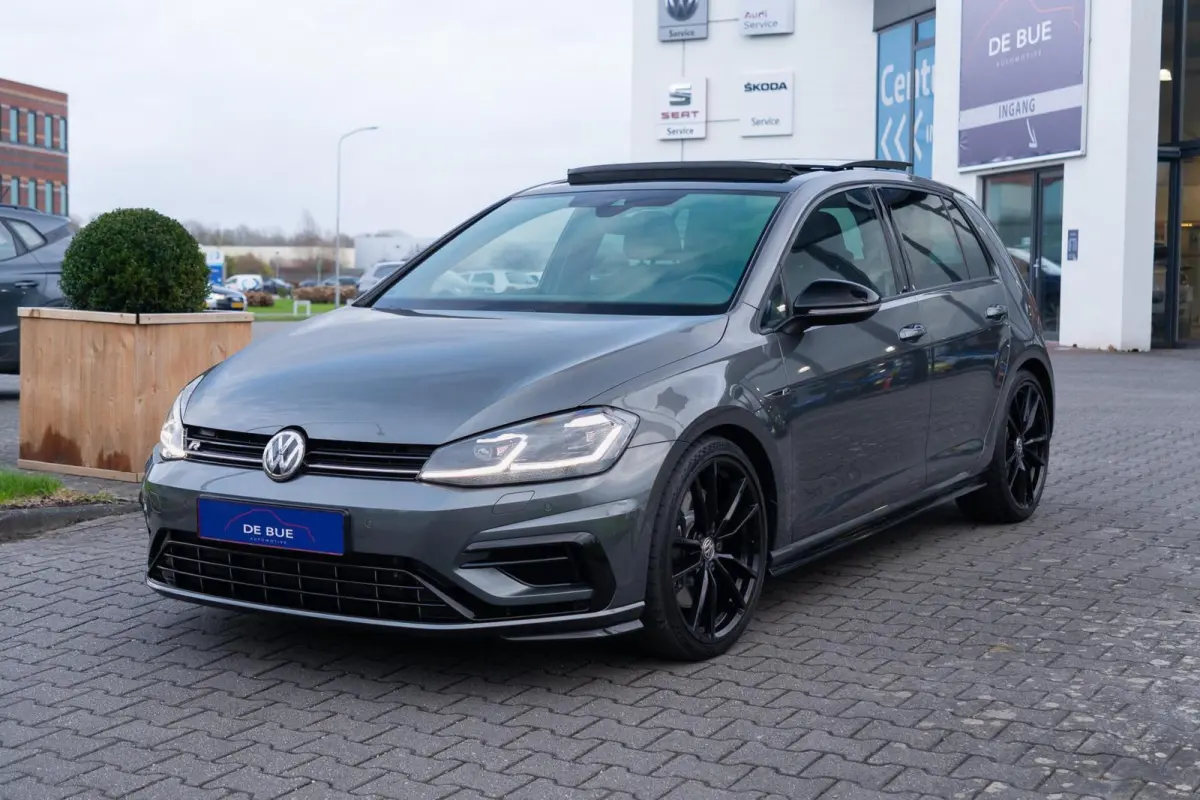 7.5 2.0 TSI 4Motion R 310PK DSG-7|Panoramadak|DynAudio|Discover Pro|Alcantara|Pretoria|CarPlay|ACC|Virtual|Indium Grey|Dealer onderhouden