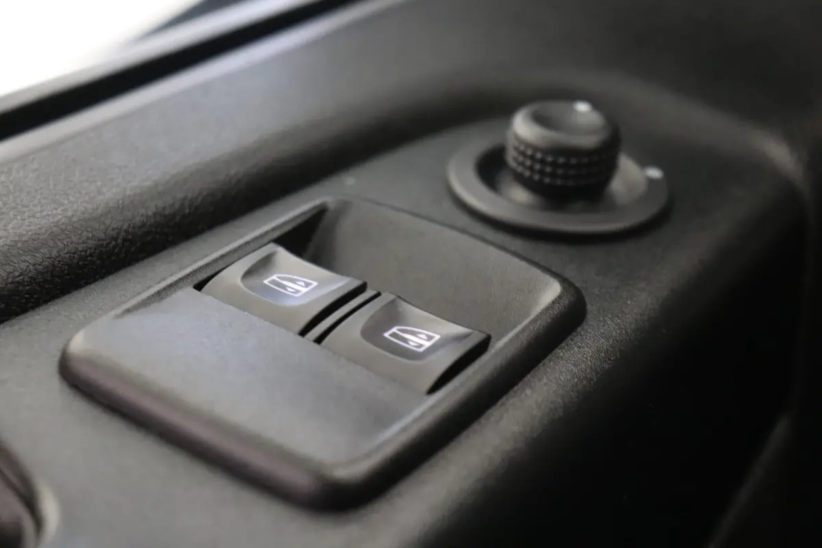 2.0 dCi 145PK L2 Automaat EURO 6 - Airco - Cruise - Trekhaak - €14.900,- Excl.