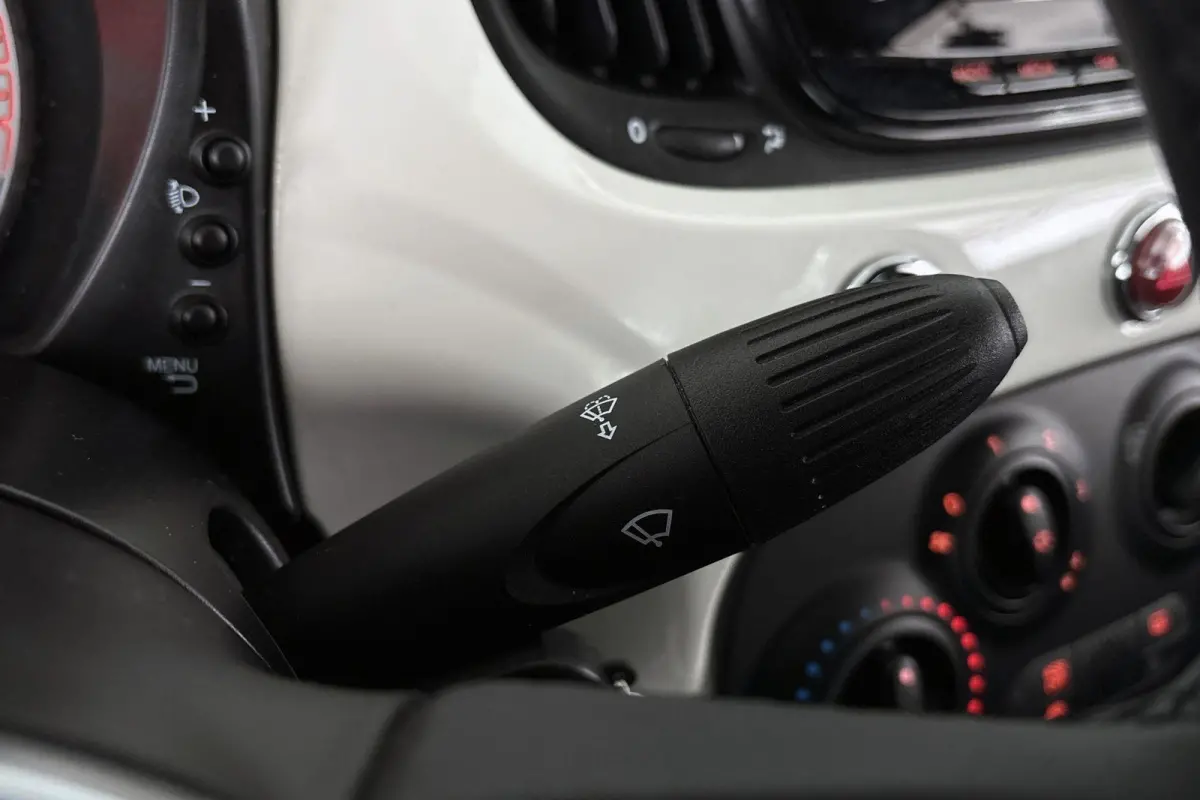 1.0 Hybrid Cult Cabriolet Airco Cruise Control Private lease €359,- p/m