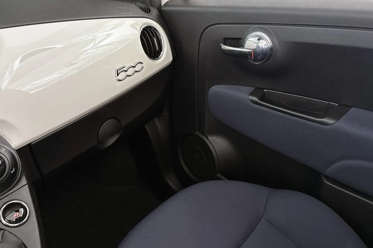 1.0 Hybrid Cult Cabriolet Airco Cruise Control Private lease €359,- p/m