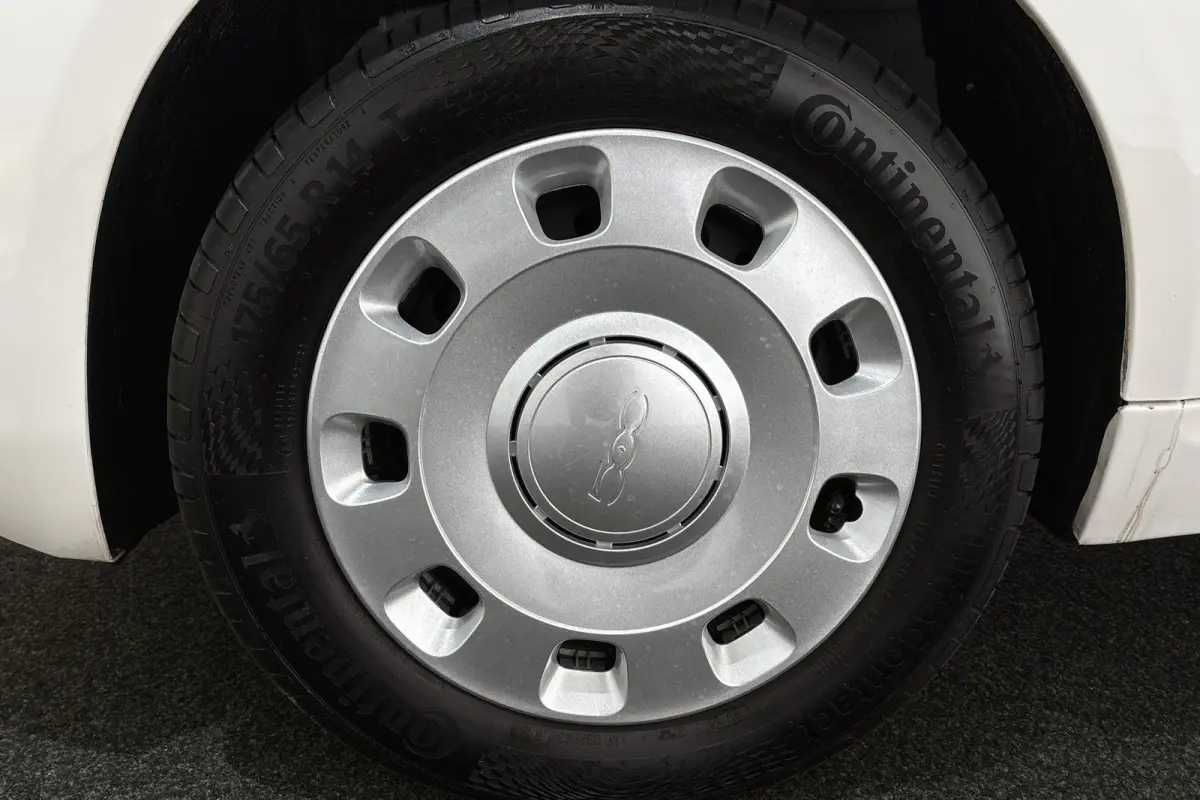 1.0 Hybrid Cult Cabriolet Airco Cruise Control Private lease €359,- p/m