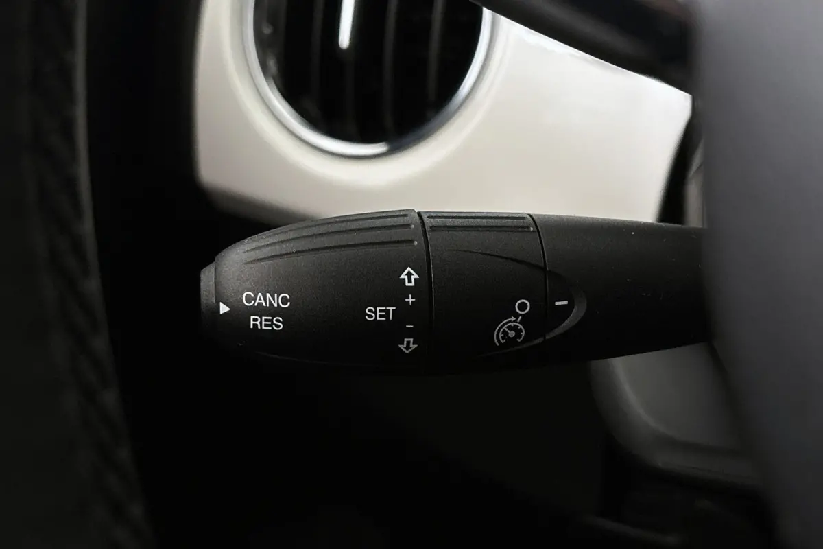 1.0 Hybrid Cult Cabriolet Airco Cruise Control Private lease €359,- p/m