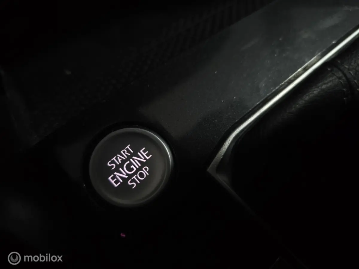 1.5 TSI 3x R-Line/ Pano / 360°Camera/ Vol Op