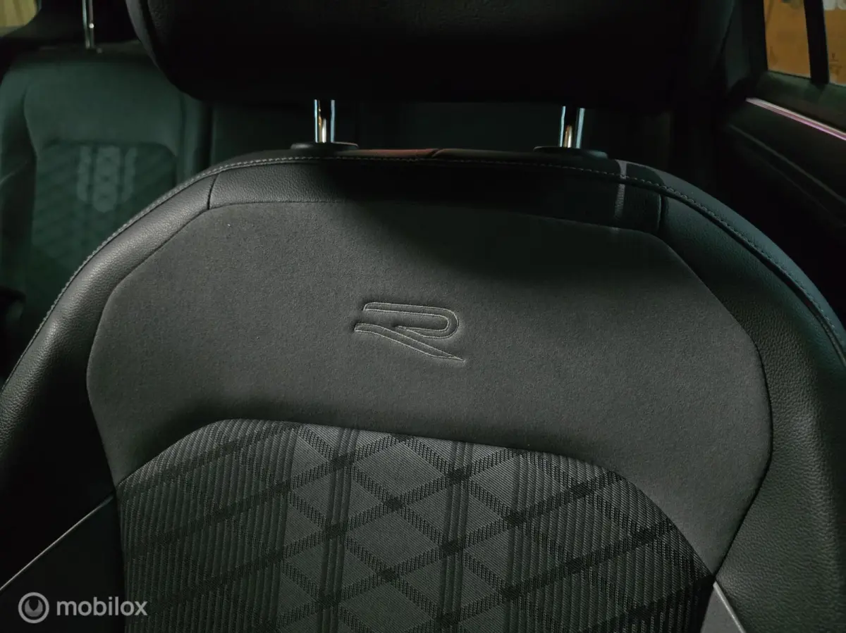 1.5 TSI 3x R-Line/ Pano / 360°Camera/ Vol Op
