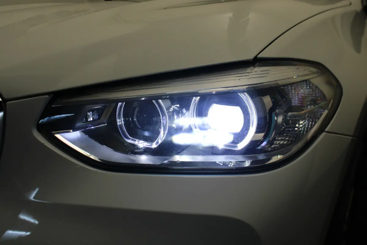 xDrive30i High Executive |Stoelverwarming|Trekhaak|