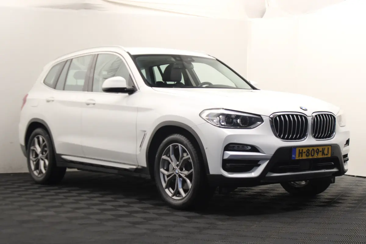 xDrive30i High Executive |Stoelverwarming|Trekhaak|