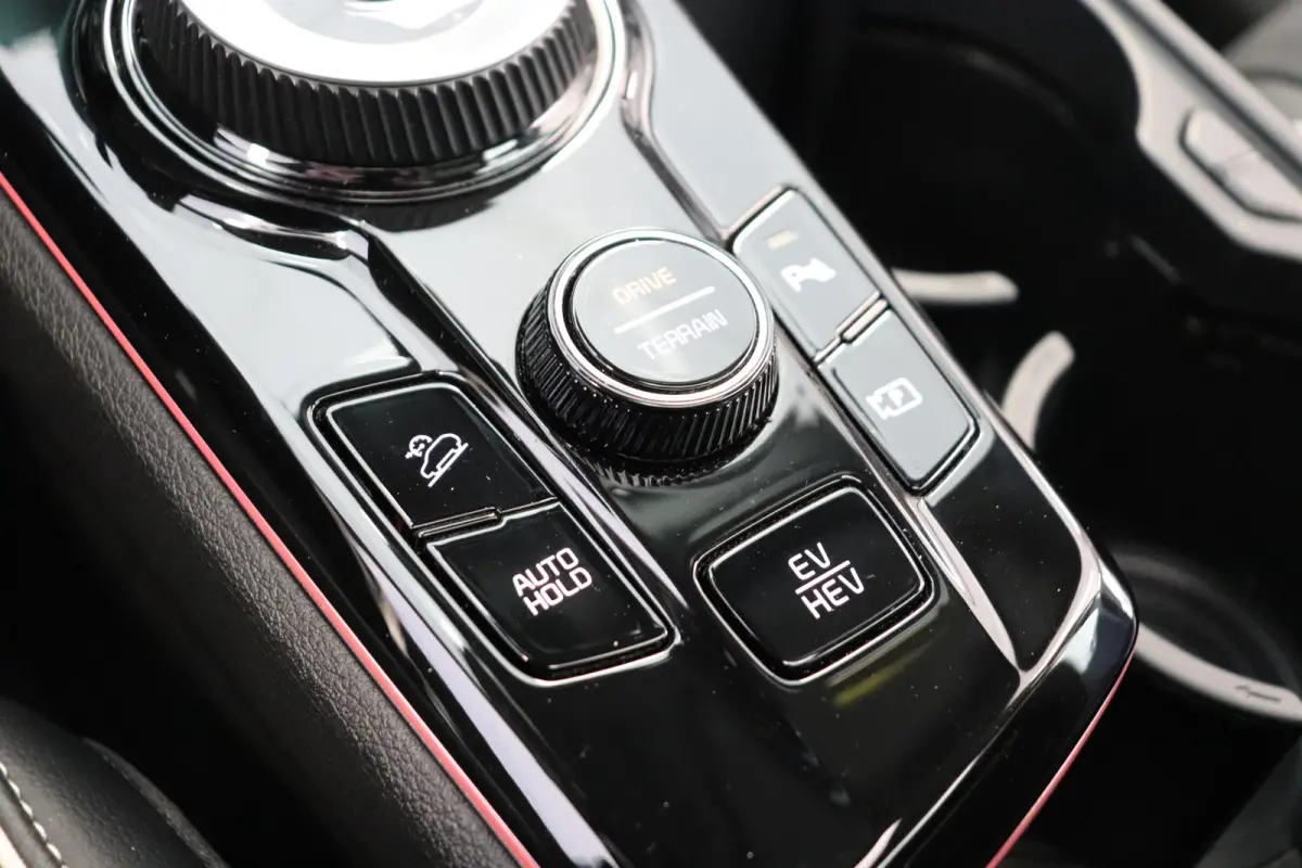 1.6 T-GDi Plug-in Hybrid AWD GT-Line automaat. Panoramadak, tray planken, zeer compleet.