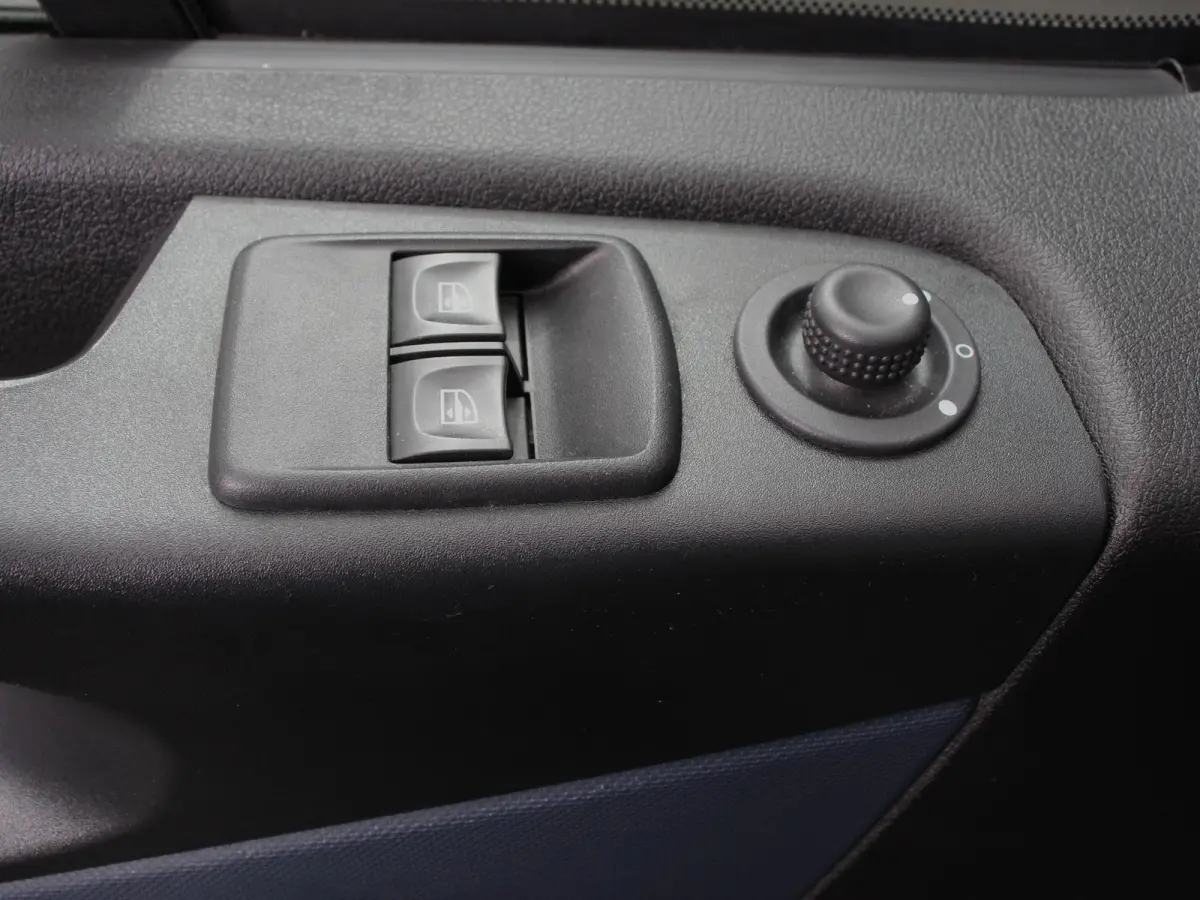 1.6 CDTI L2H1 8-Persoons PERSONENBUS Incl. BTW/Bpm Airco Bluetooth Lang 8-persoons
