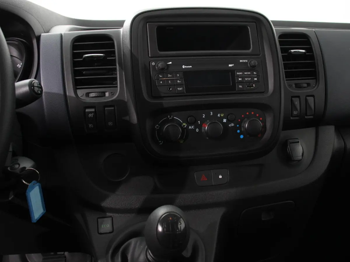 1.6 CDTI L2H1 8-Persoons PERSONENBUS Incl. BTW/Bpm Airco Bluetooth Lang 8-persoons