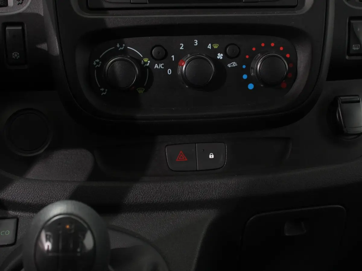 1.6 CDTI L2H1 8-Persoons PERSONENBUS Incl. BTW/Bpm Airco Bluetooth Lang 8-persoons