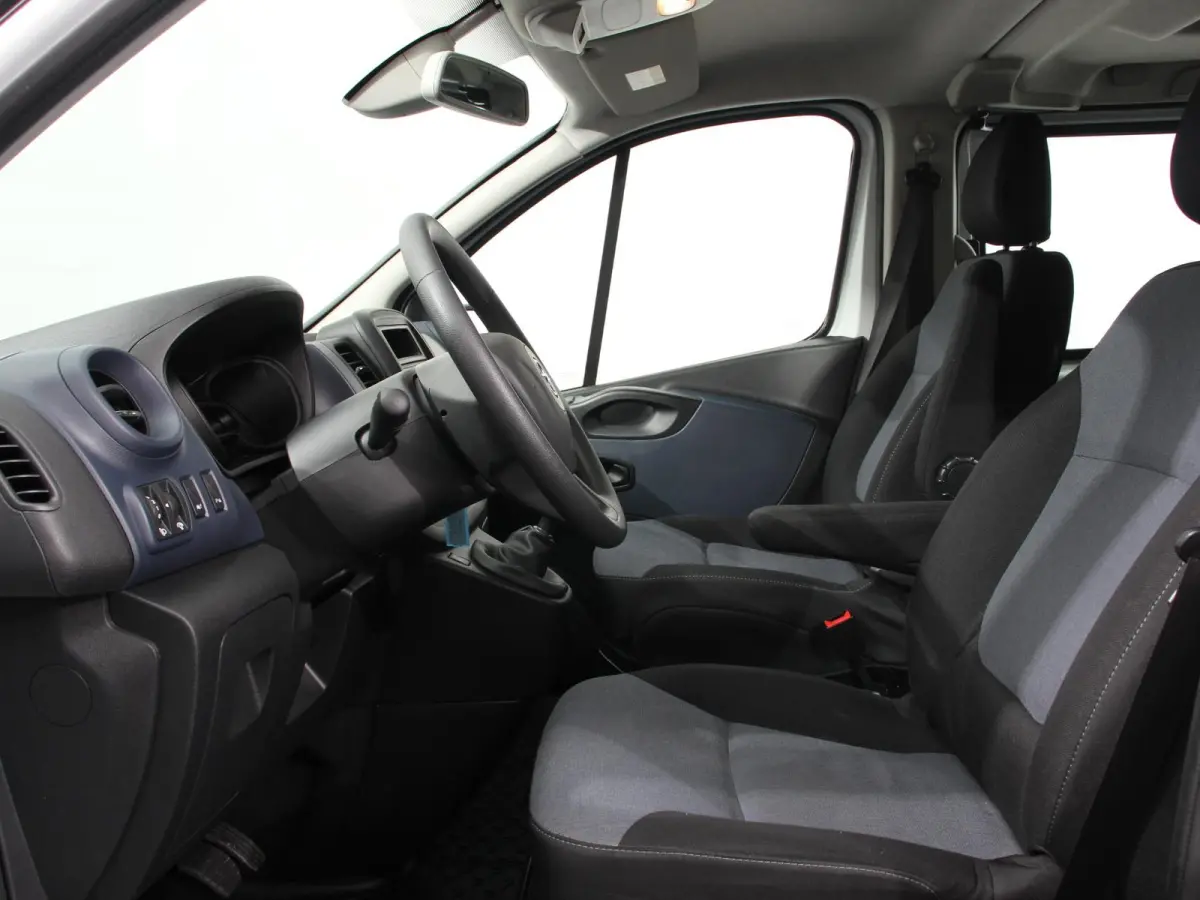 1.6 CDTI L2H1 8-Persoons PERSONENBUS Incl. BTW/Bpm Airco Bluetooth Lang 8-persoons