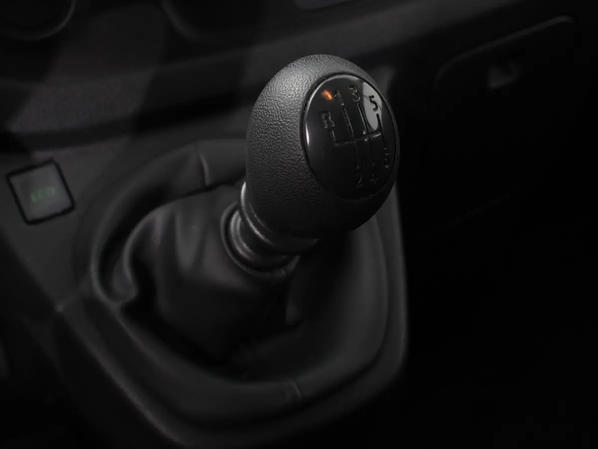 1.6 CDTI L2H1 8-Persoons PERSONENBUS Incl. BTW/Bpm Airco Bluetooth Lang 8-persoons
