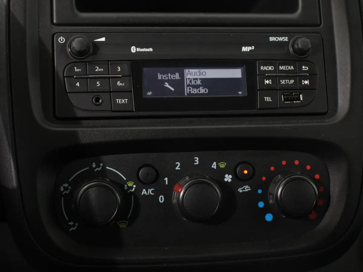 1.6 CDTI L2H1 8-Persoons PERSONENBUS Incl. BTW/Bpm Airco Bluetooth Lang 8-persoons