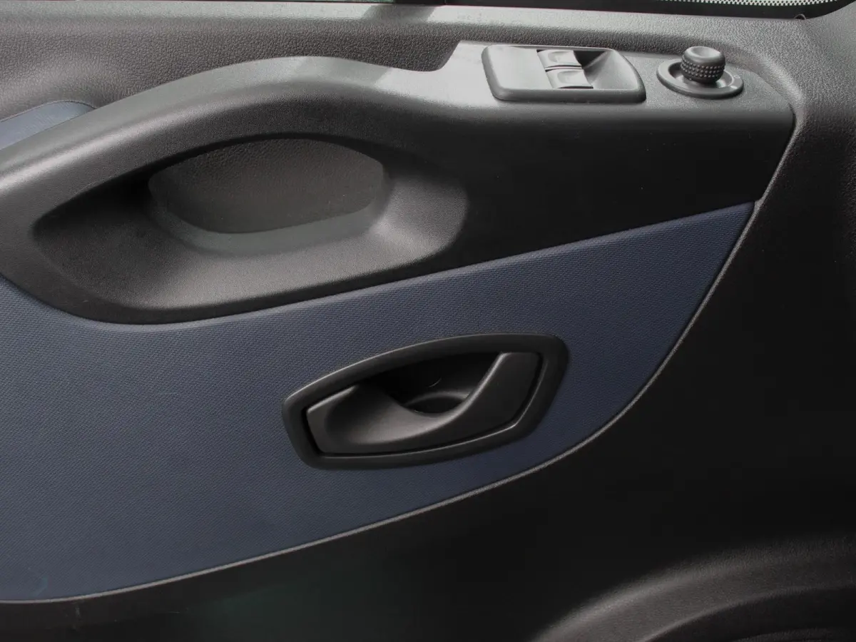 1.6 CDTI L2H1 8-Persoons PERSONENBUS Incl. BTW/Bpm Airco Bluetooth Lang 8-persoons