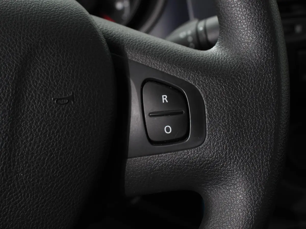 1.6 CDTI L2H1 8-Persoons PERSONENBUS Incl. BTW/Bpm Airco Bluetooth Lang 8-persoons