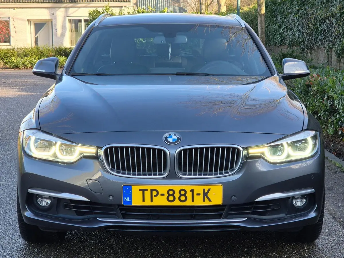 Nbt EVO Apple CarPlay LM Velgen Trekhaak NAP NL Gave Kleur 320i Luxury Edition
