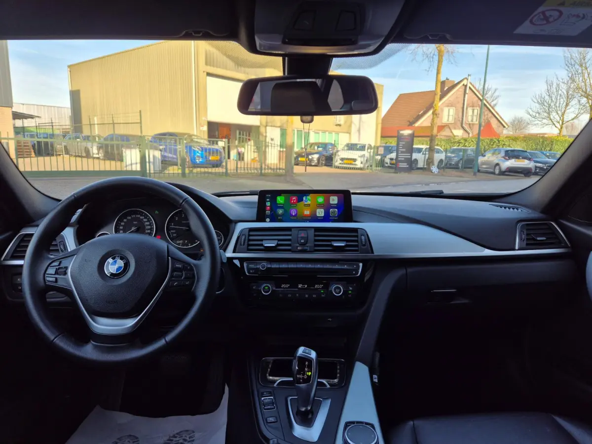 Nbt EVO Apple CarPlay LM Velgen Trekhaak NAP NL Gave Kleur 320i Luxury Edition