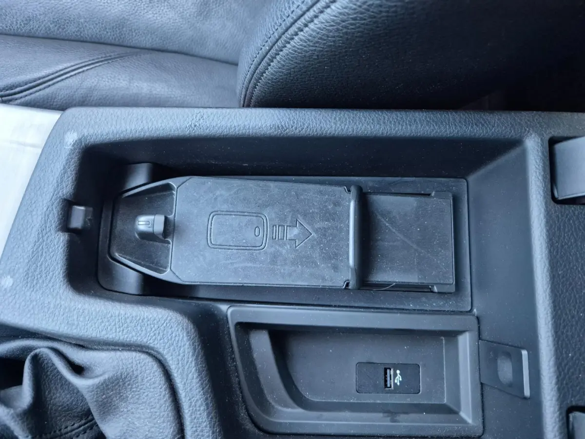 Nbt EVO Apple CarPlay LM Velgen Trekhaak NAP NL Gave Kleur 320i Luxury Edition