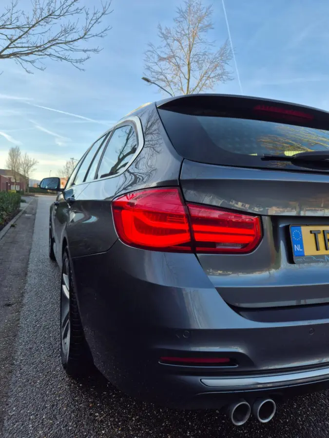 Nbt EVO Apple CarPlay LM Velgen Trekhaak NAP NL Gave Kleur 320i Luxury Edition