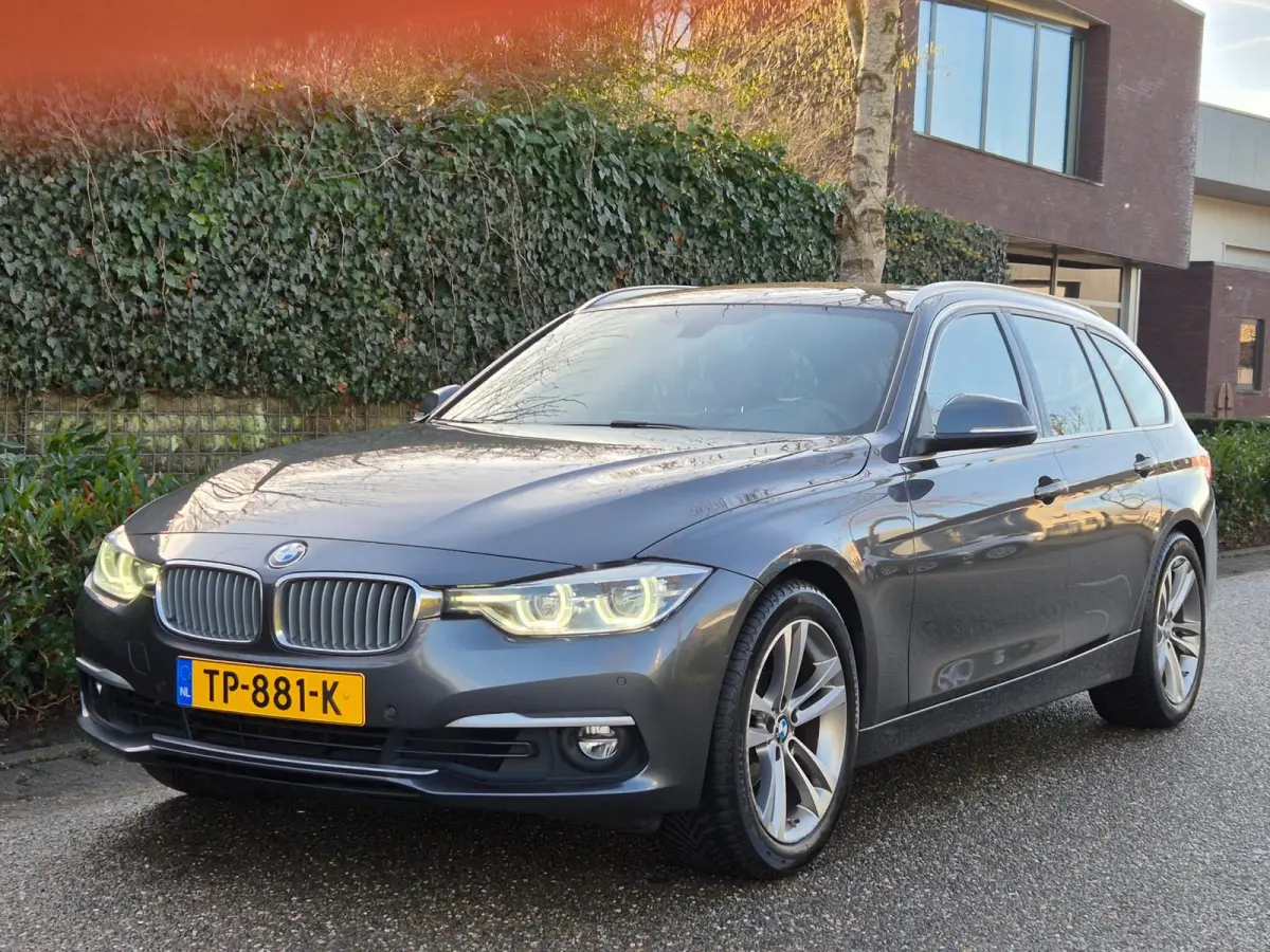 Nbt EVO Apple CarPlay LM Velgen Trekhaak NAP NL Gave Kleur 320i Luxury Edition