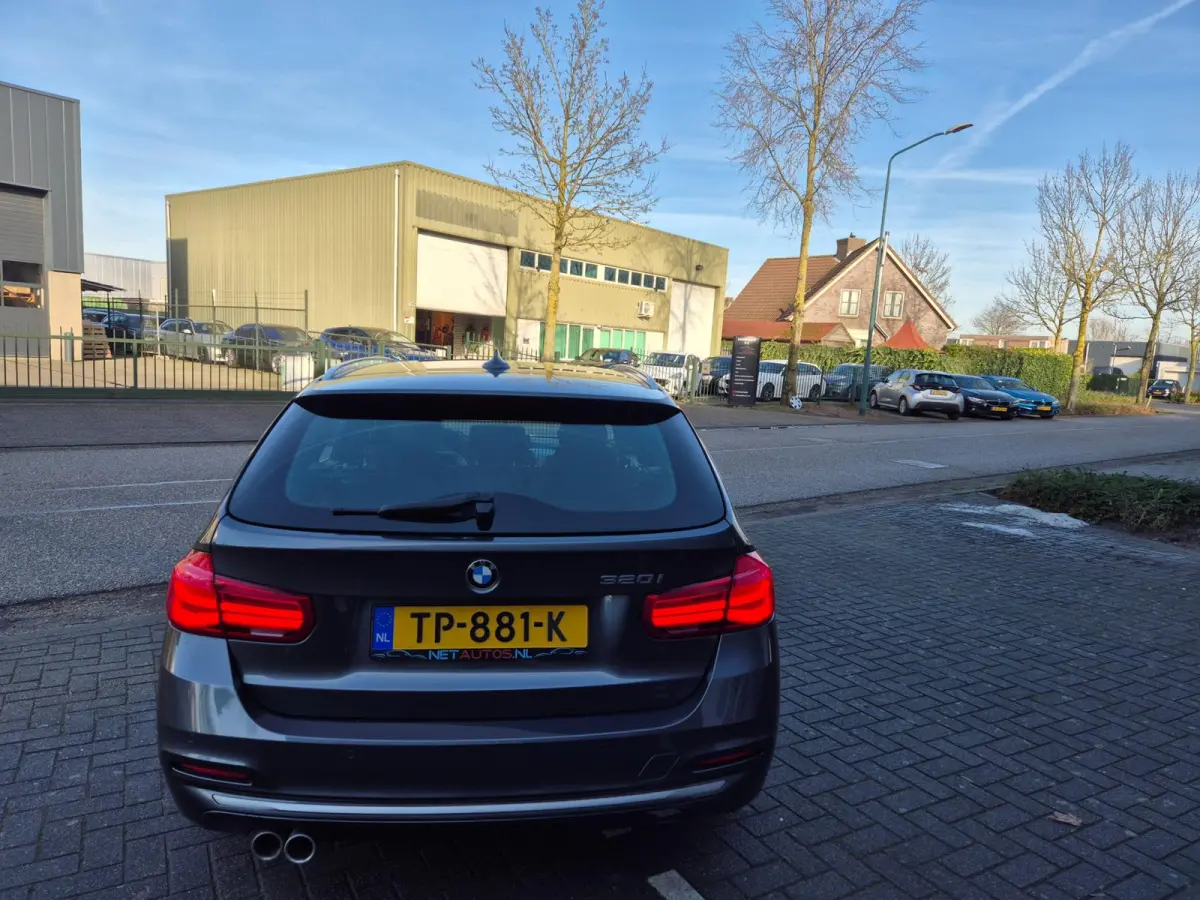 Nbt EVO Apple CarPlay LM Velgen Trekhaak NAP NL Gave Kleur 320i Luxury Edition