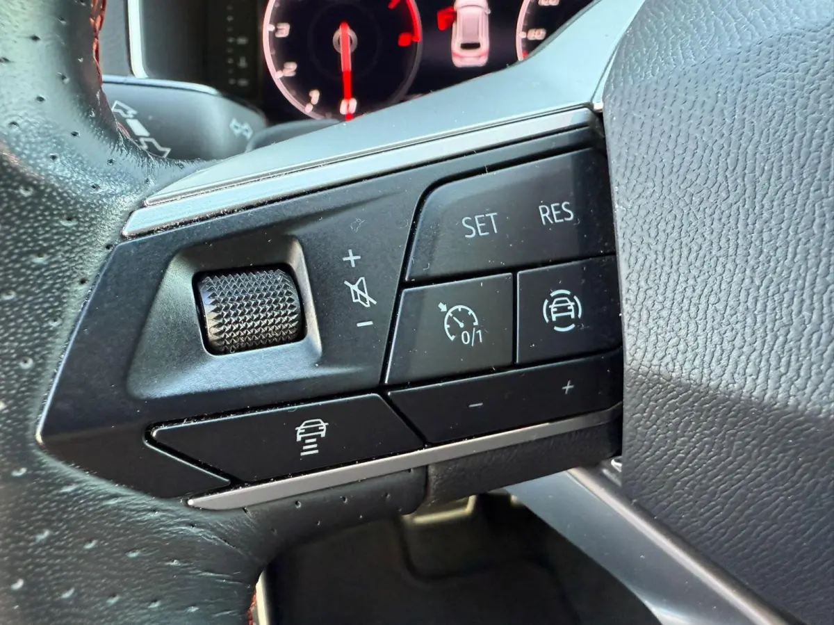 1.5 TSI FR Business Intense | Trekhaak | Dealer onderhouden