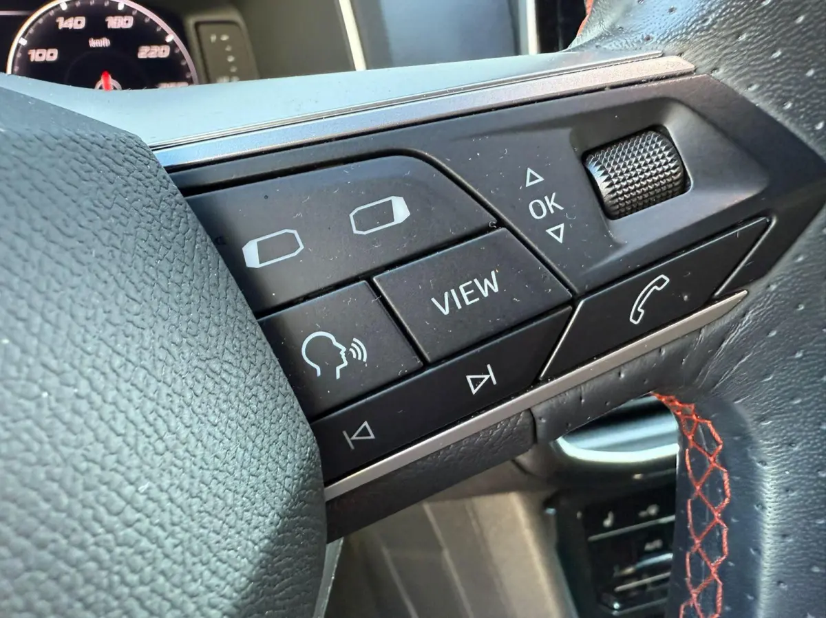 1.5 TSI FR Business Intense | Trekhaak | Dealer onderhouden