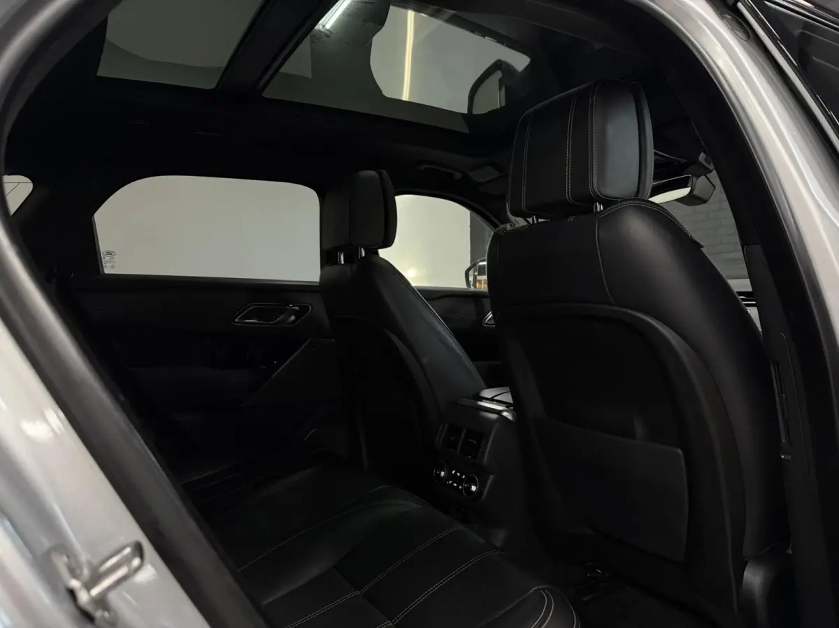 3.0 V6 SC AWD R-Dynamic HSE