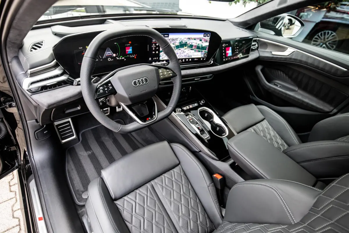 2.0 e-hybrid quattro S edition Competition